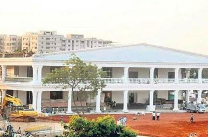 Five Employees Of Cm Kcr S Official Residence Pragathi Bhavan Test